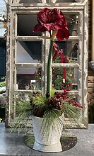 SILK Christmas Arrangement